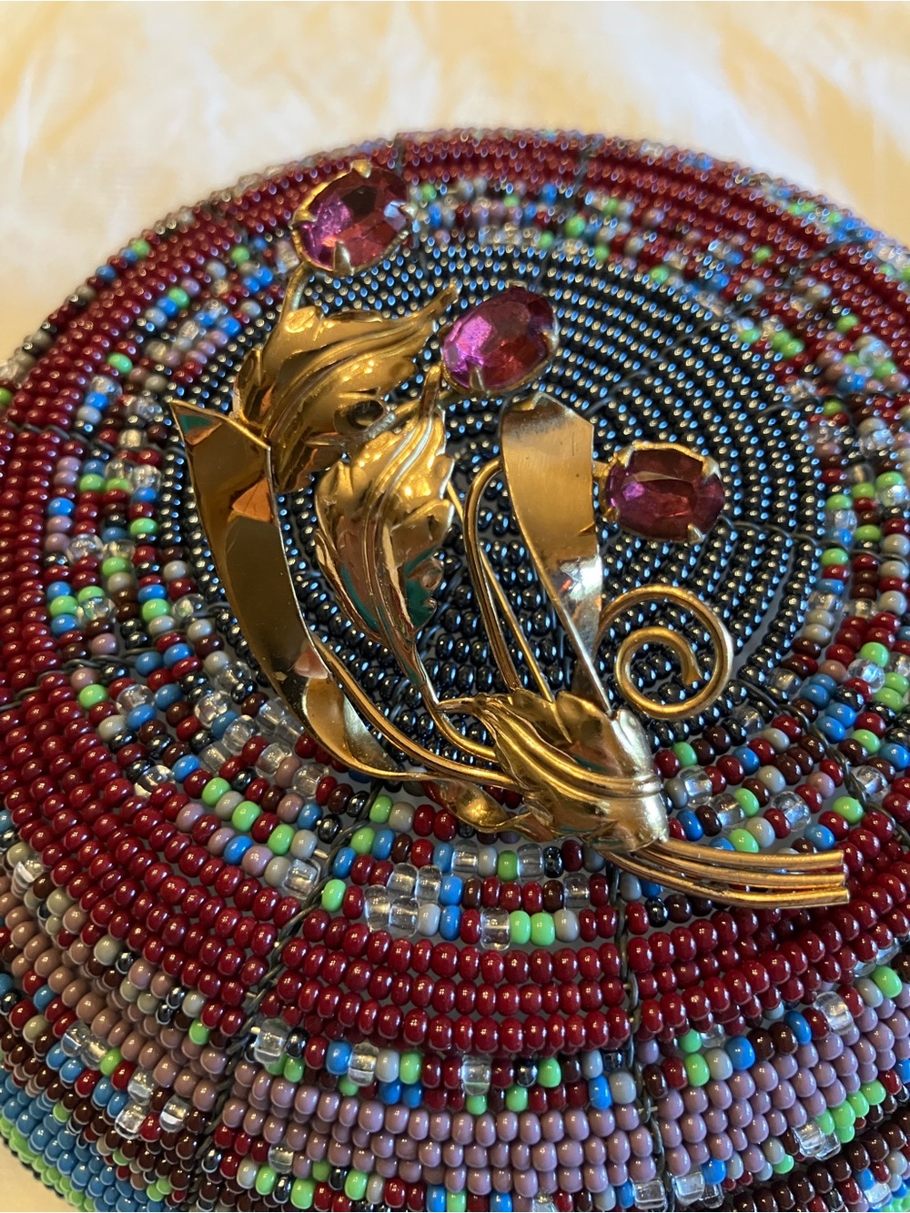 Gold and Ruby colored Flower Brooch. - Picture 1 of 10